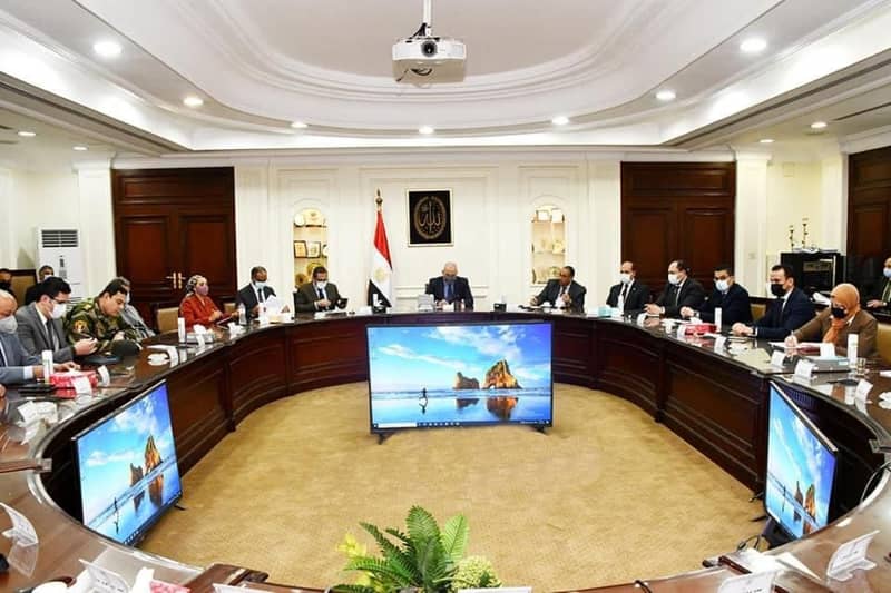 وزير الإسكان يترأس اللجنة الوطنية لمتابعة الموقف التنفيذى لمشروع تطوير موقع التجلى الأعظم