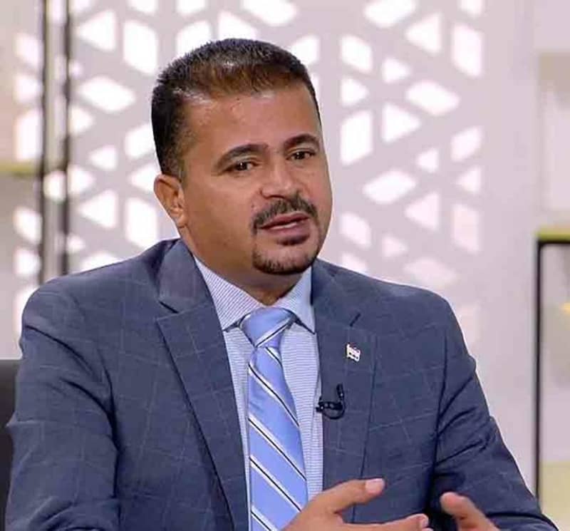 أستاذ آثار يفجر مفاجأة حول غلق أبو الهول عينيه