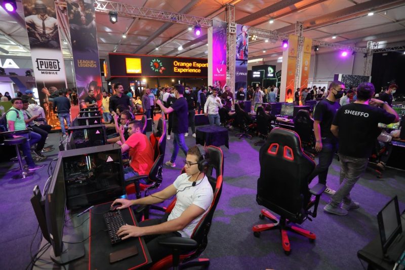 كيندريل تحتفل بعيد ميلادها الأول في Cairo ICT 2022