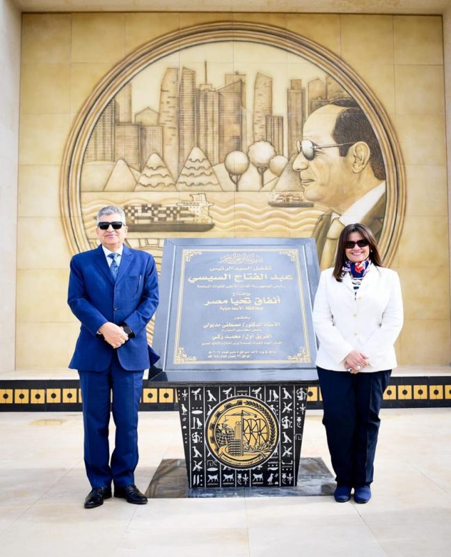 المقيمين بكندا