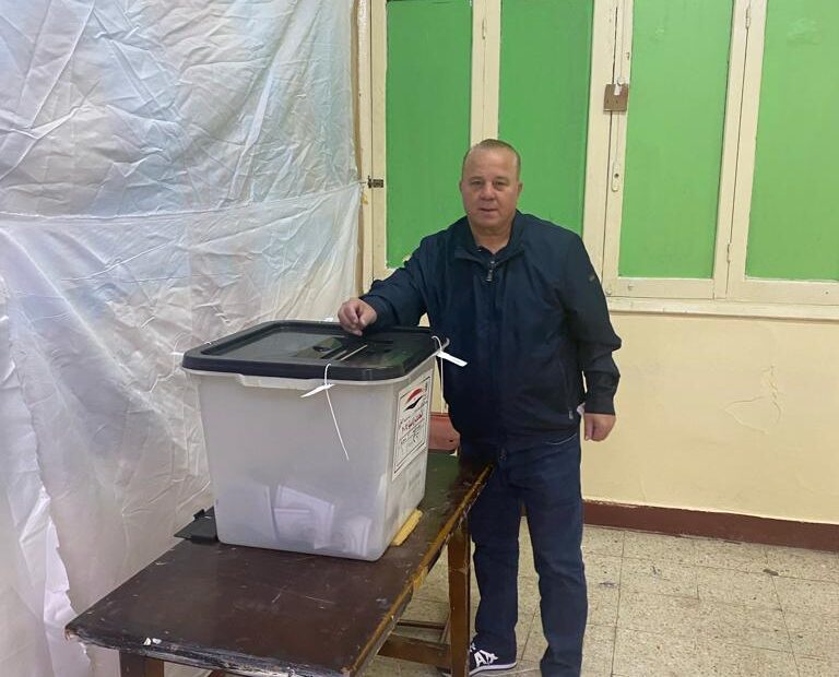 الانتخابات الرئاسية.. شوقي غريب يدلي بصوته في مدينة نصر