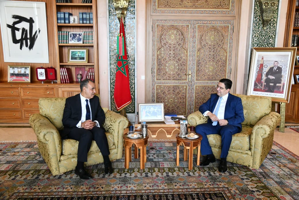 وزير الشؤون الخارجية