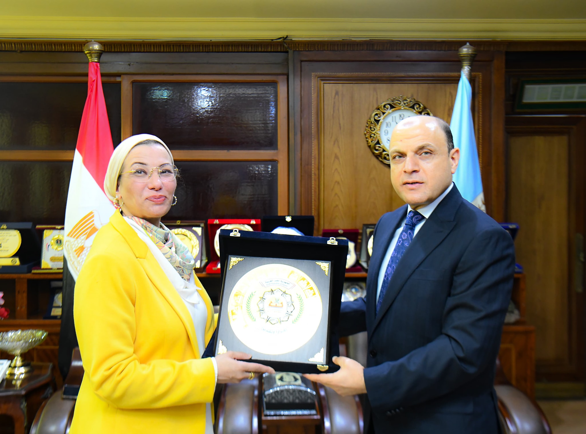 وزيرة البيئة