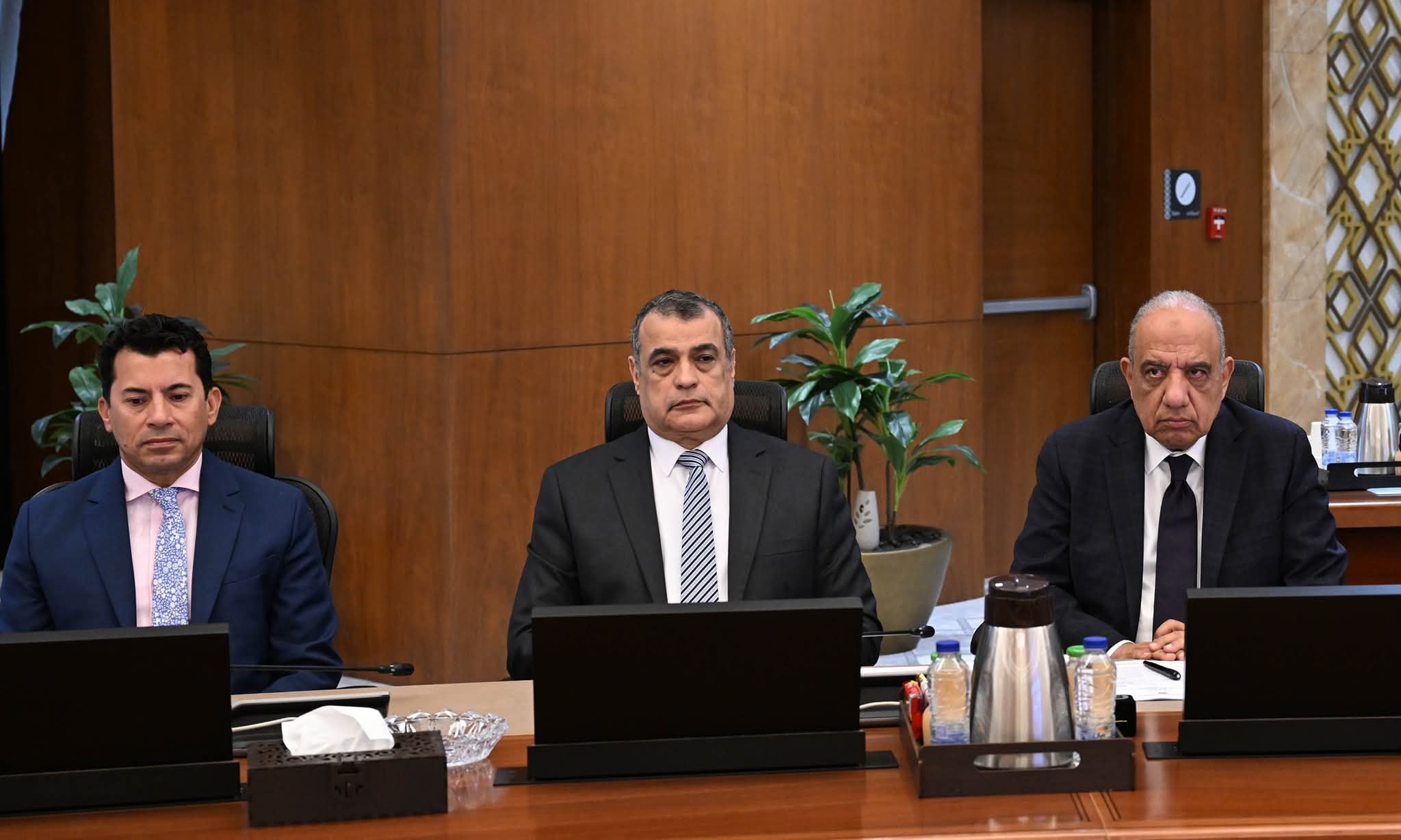 مجلس الوزراء