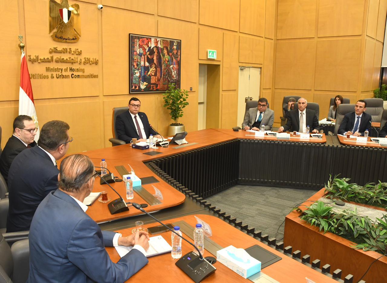 وزير الاسكان