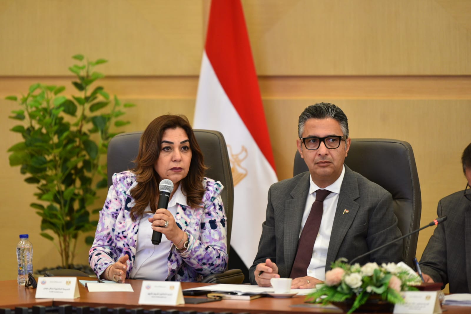 5 وزراء