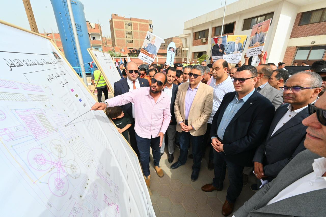 وزير الإسكان