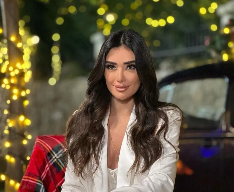 جيسيكا عازار 