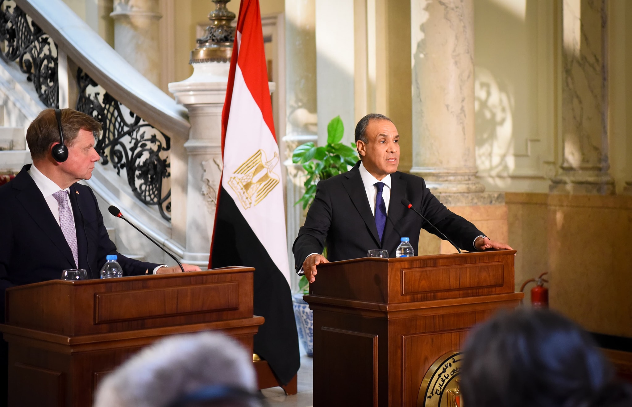 وزير الخارجية