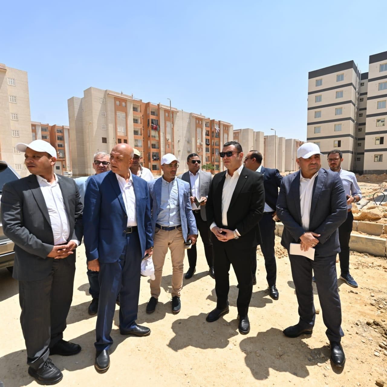 وزير الإسكان
