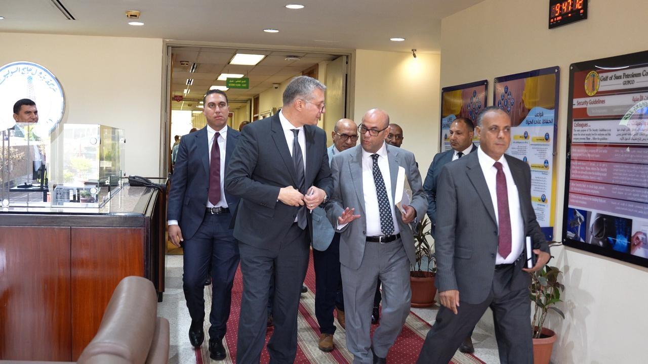 وزير البترول