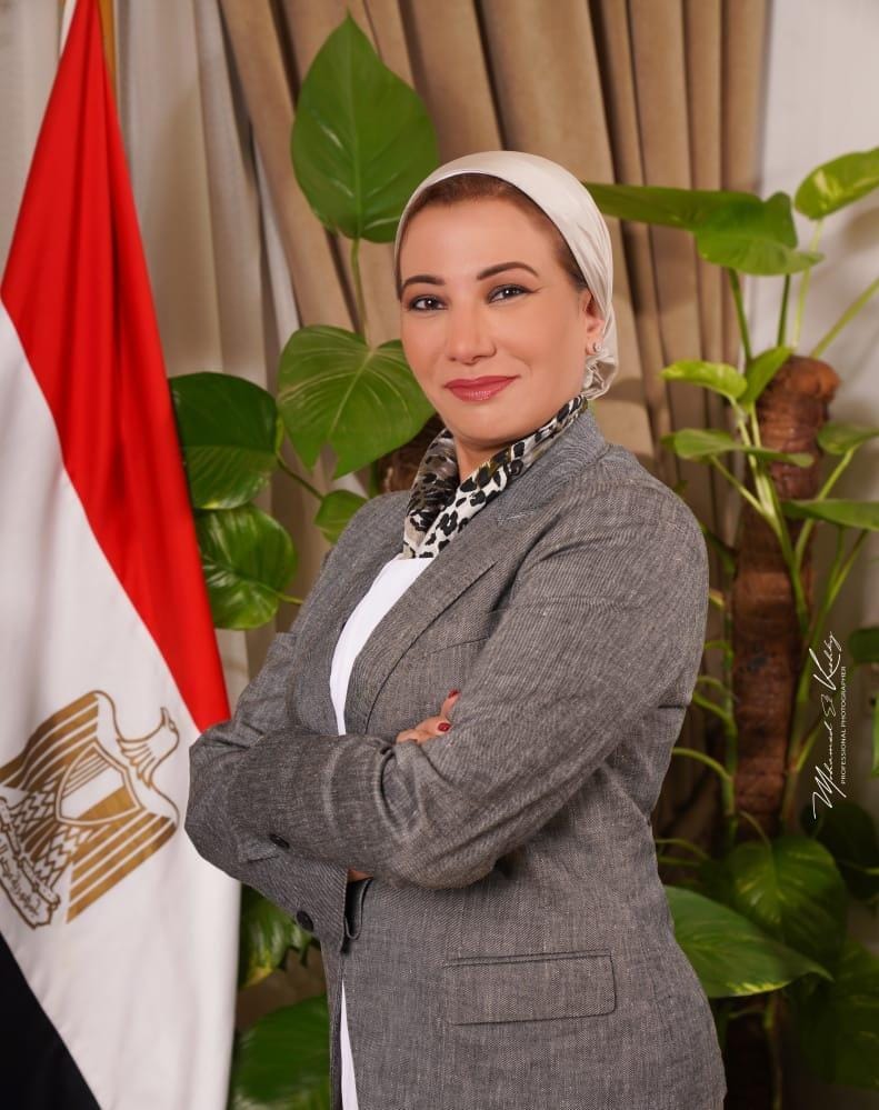 وزيرة البيئة 