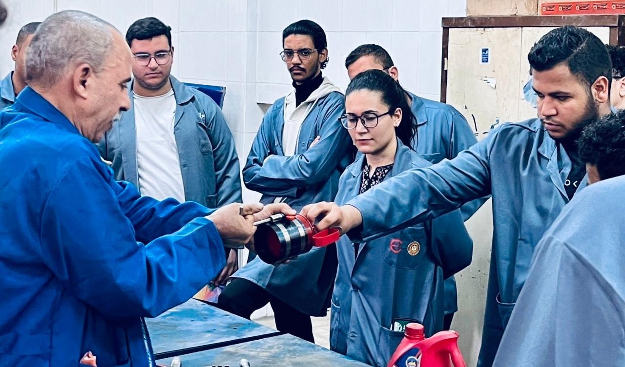 وزارة العمل