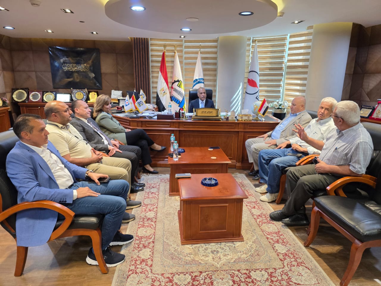 رئيس العاملين بالبترول