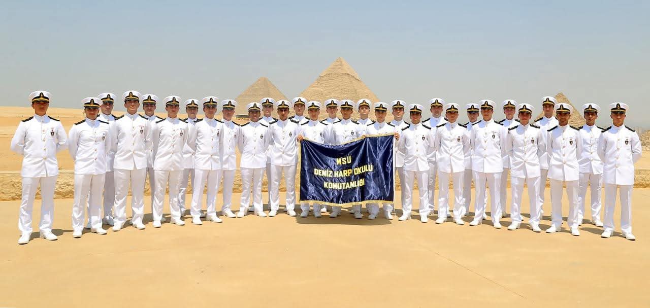 طلاب البحرية التركية