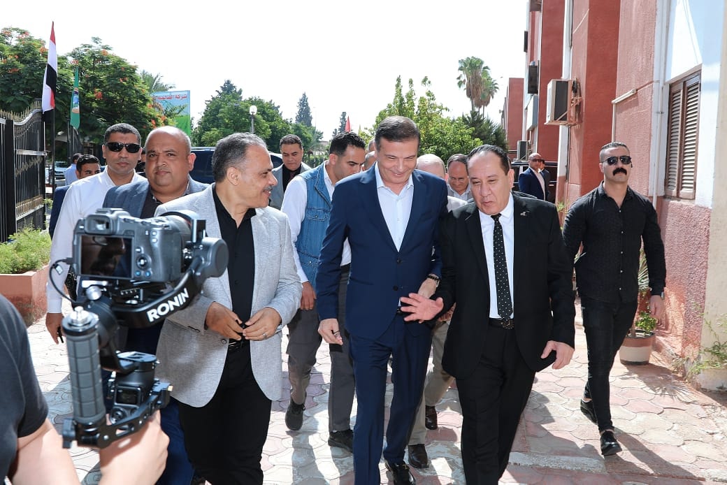 وزير الزراعة