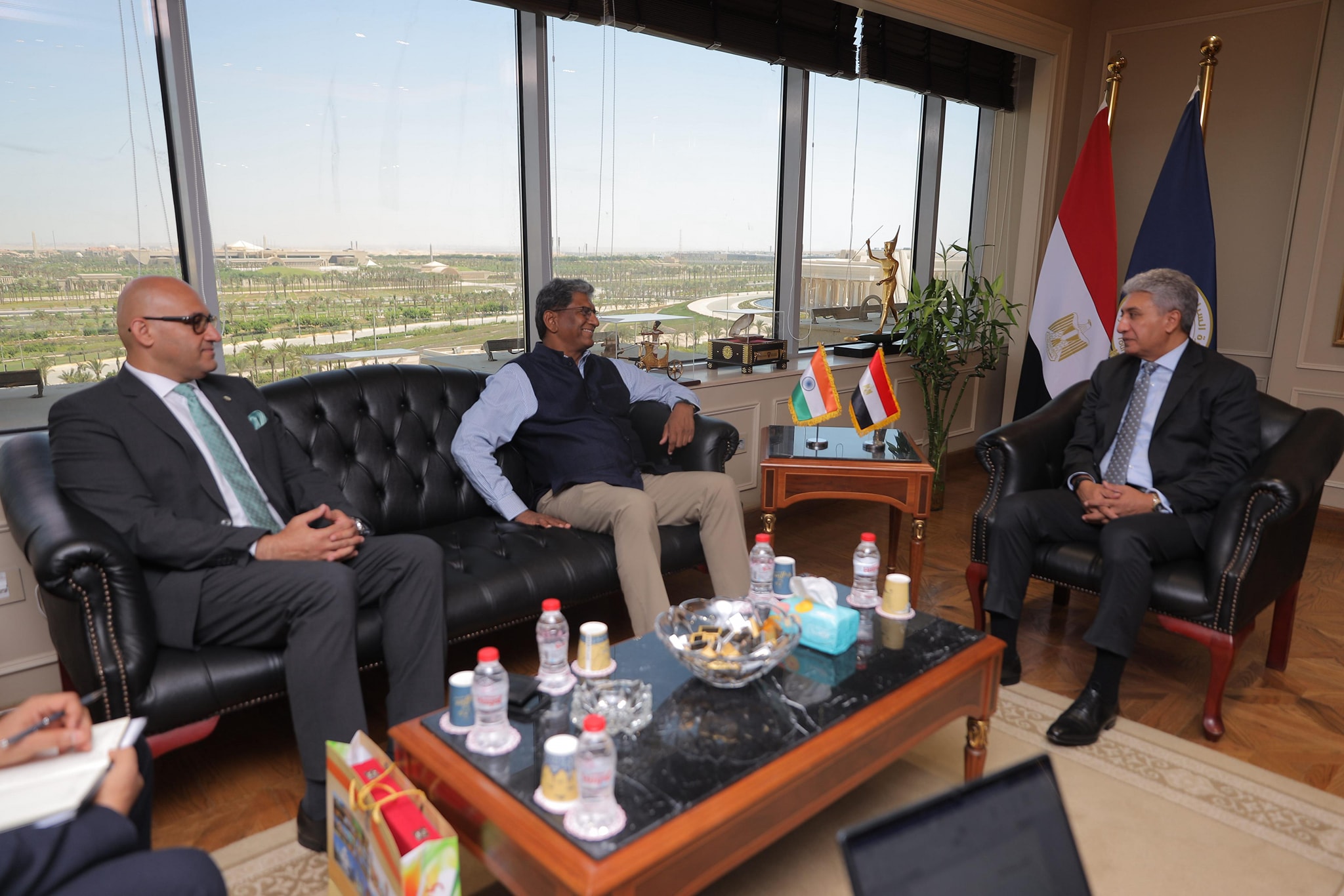 وزير السياحة