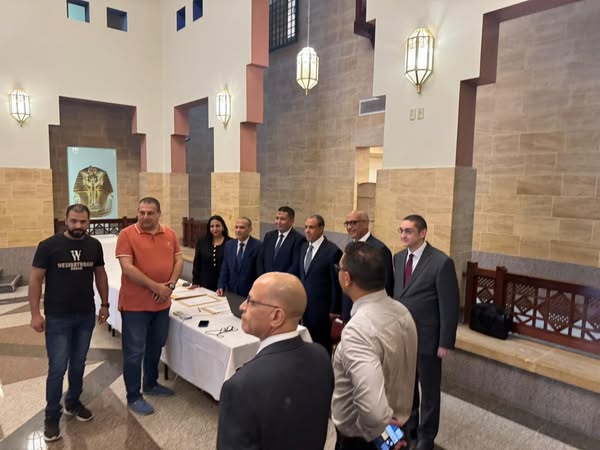 وزير الخارجية