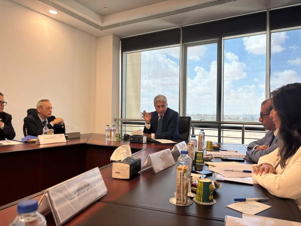 وزير السياحة