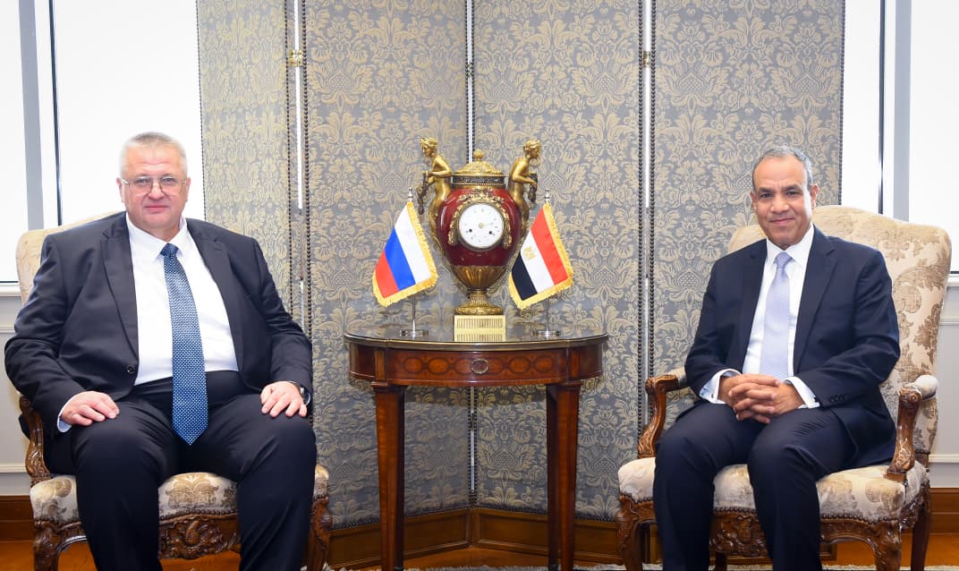 وزير الخارجية