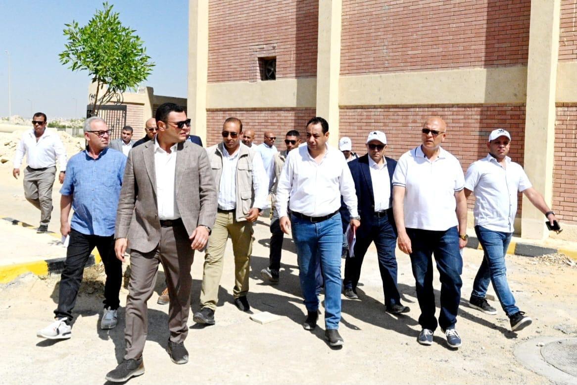 وزير الاسكان