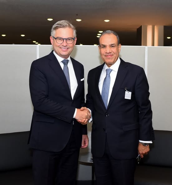 وزير الخارجية