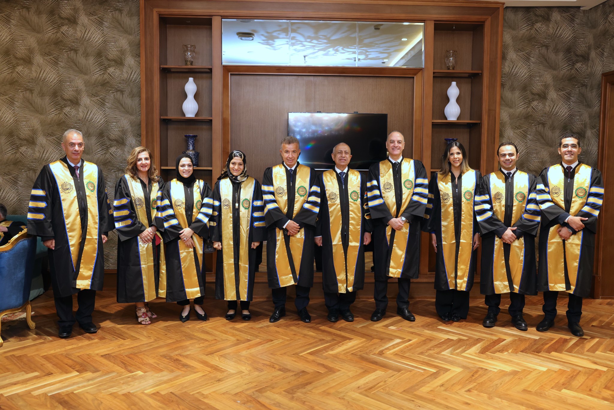 الاكاديمية العربية