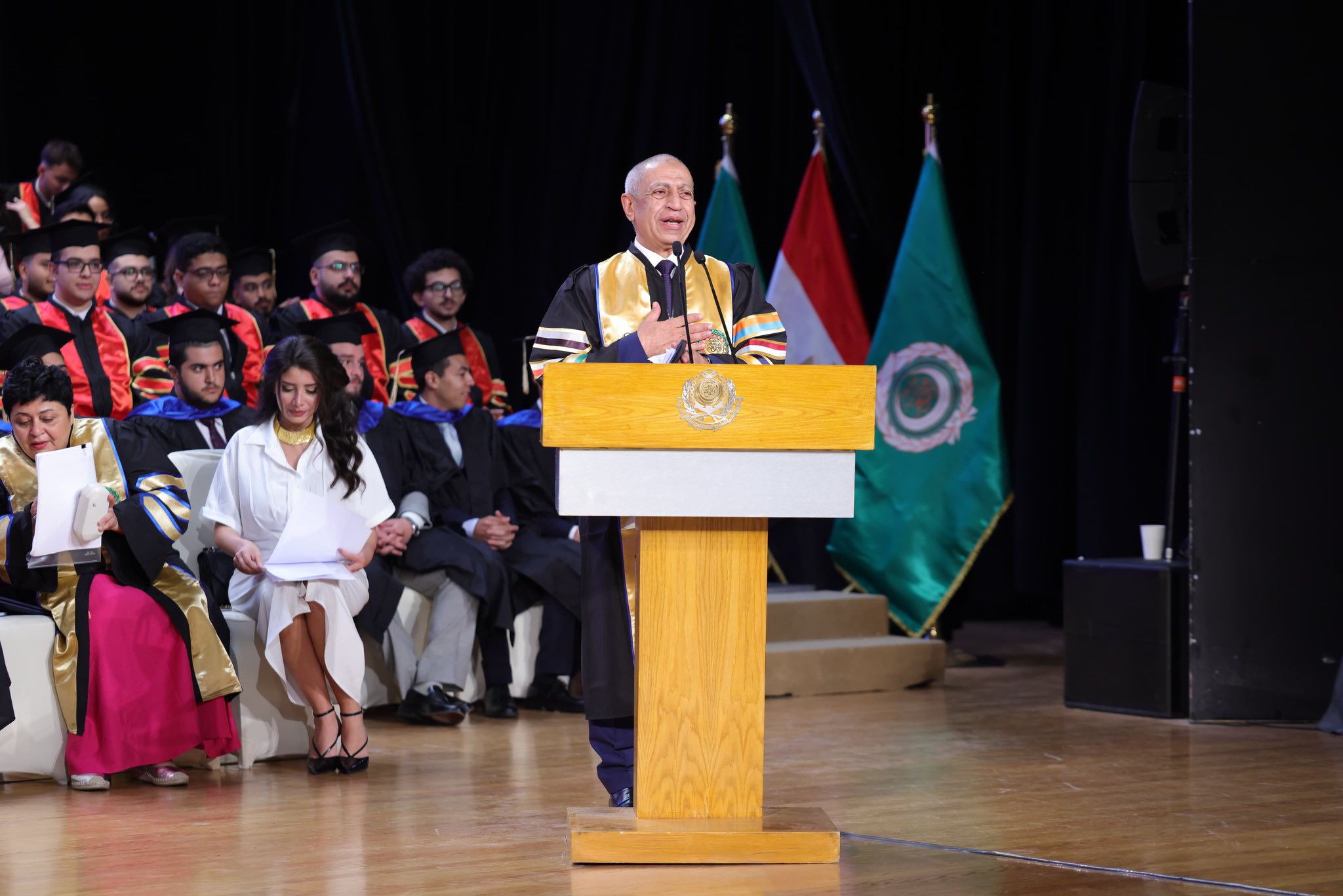 الاكاديمية العربية