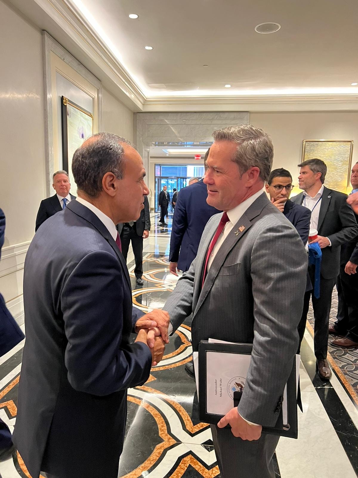 وزير الخارجية