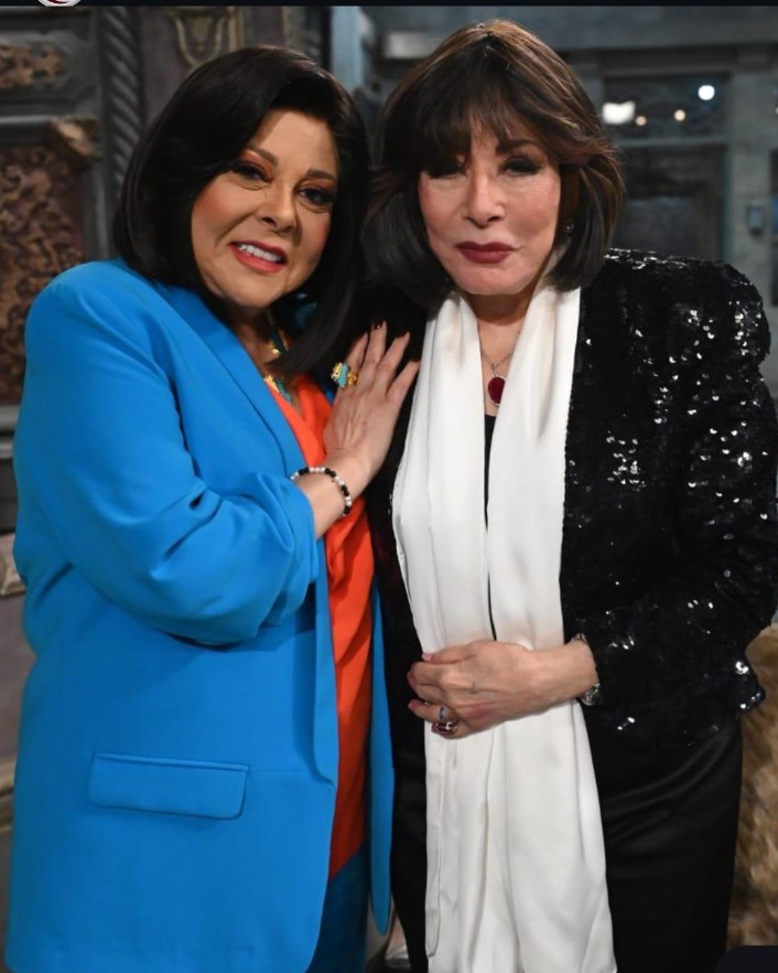 لبنى عبدالعزيز