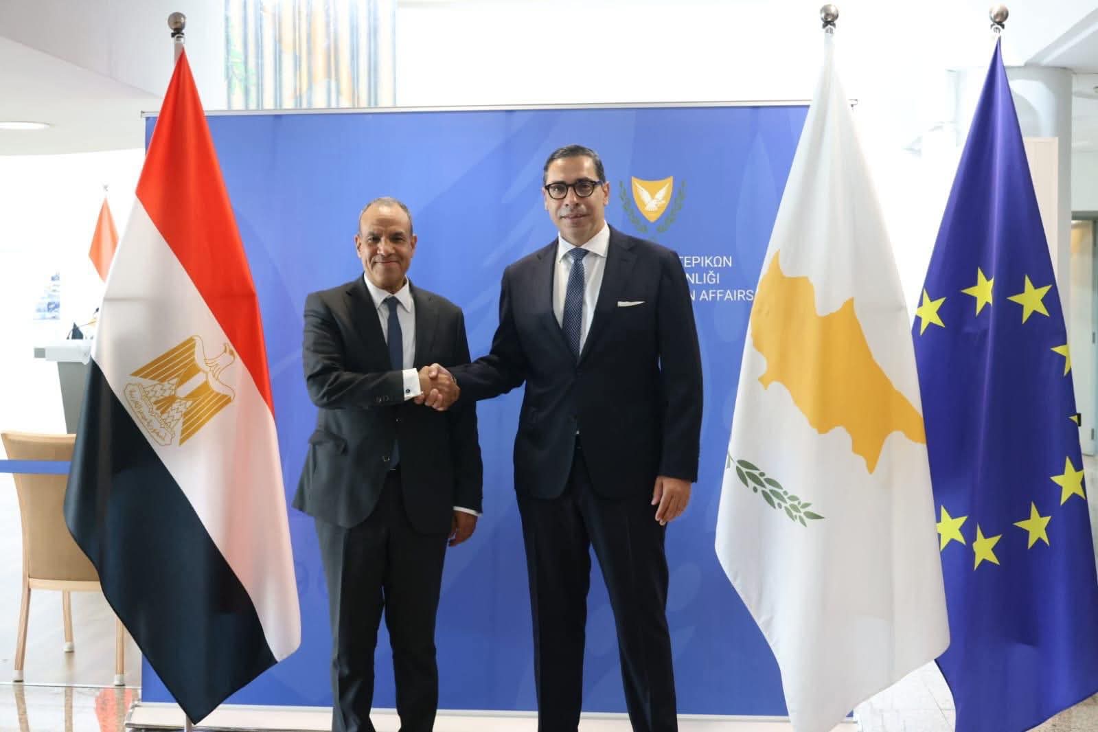 وزير الخارجية