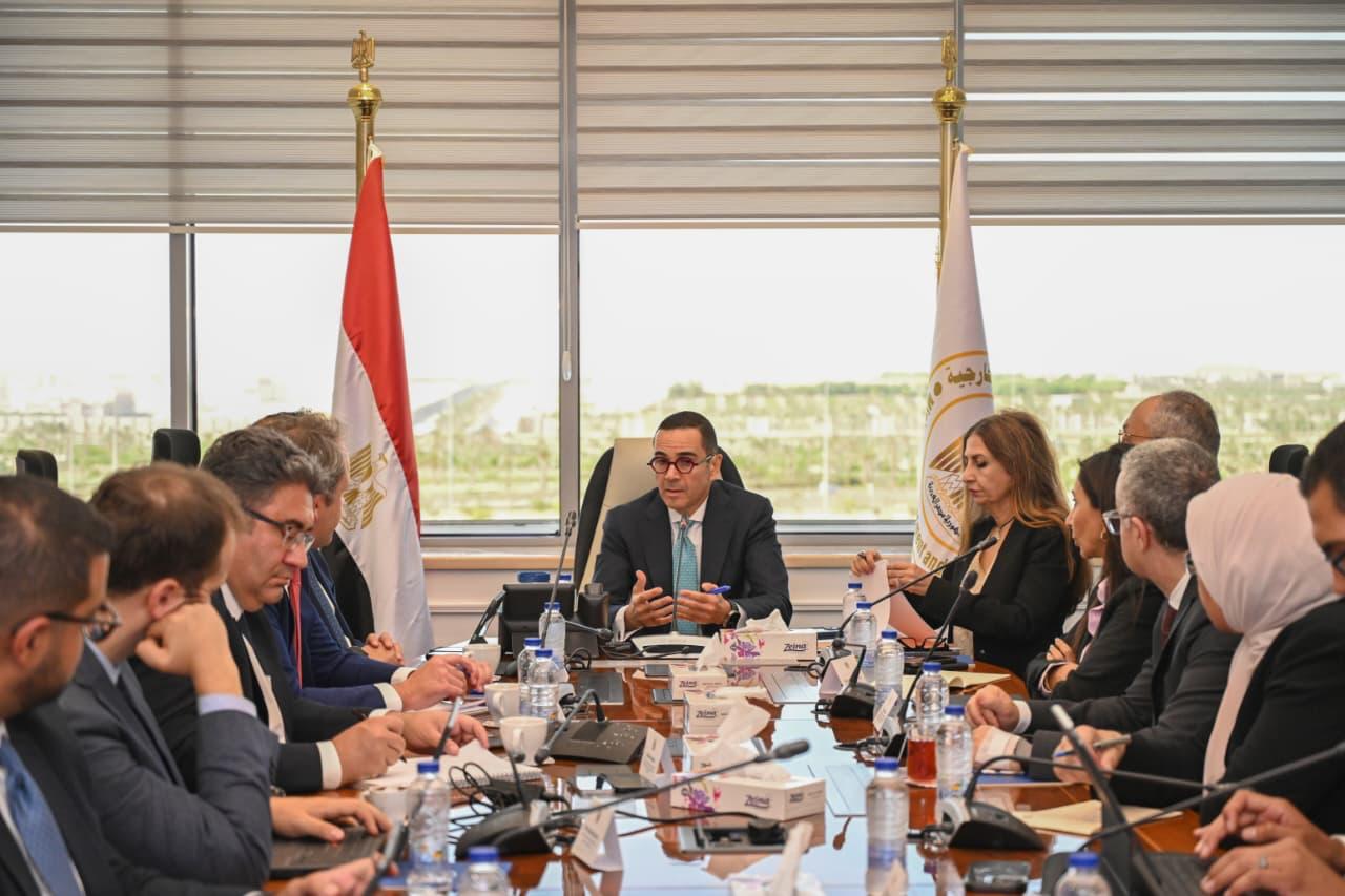 وزير الاستثمار