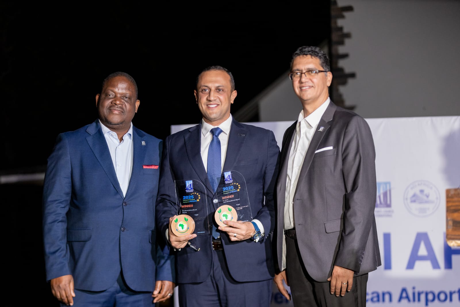 المطارات المصرية