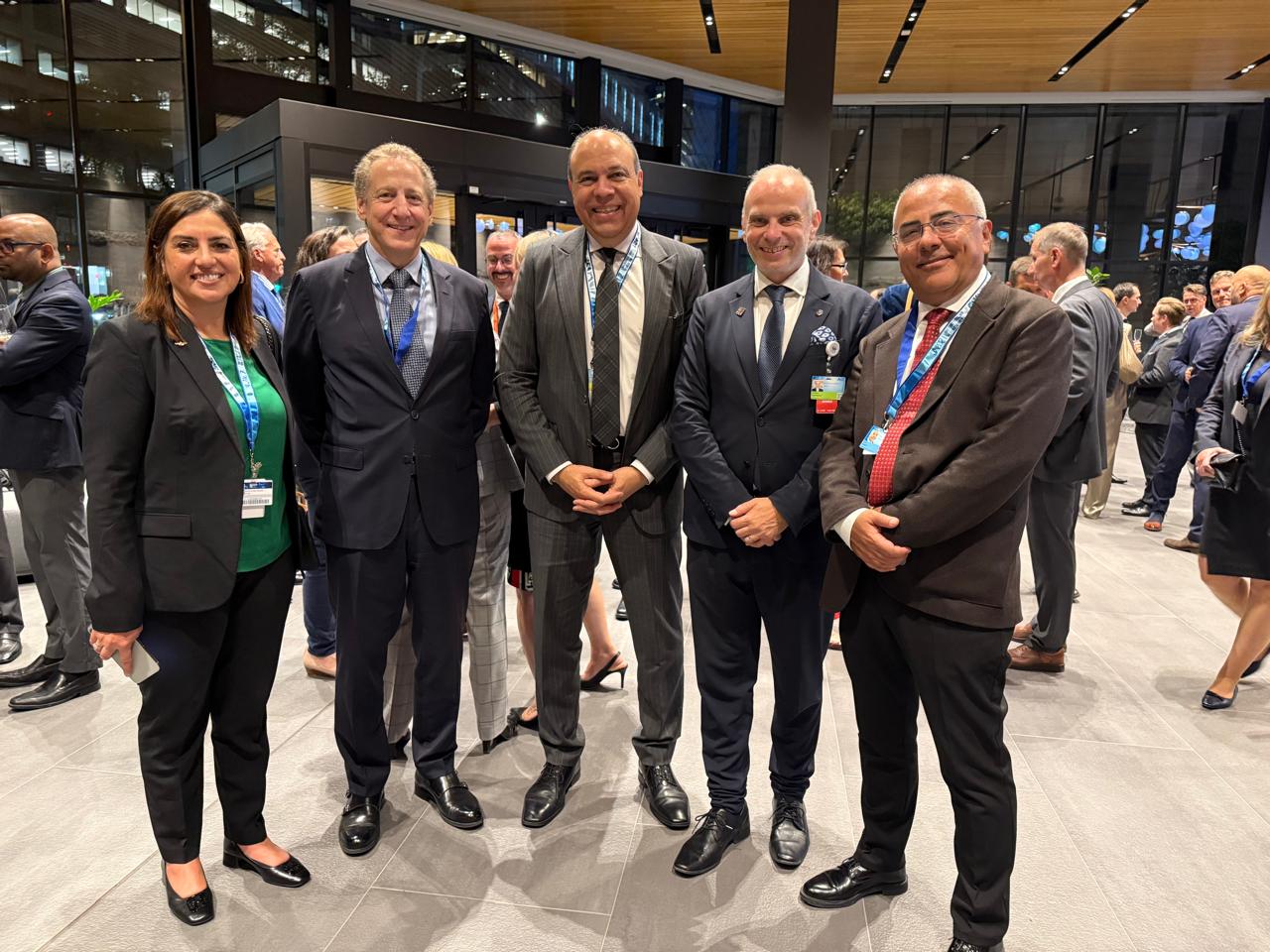 وزير الطيران