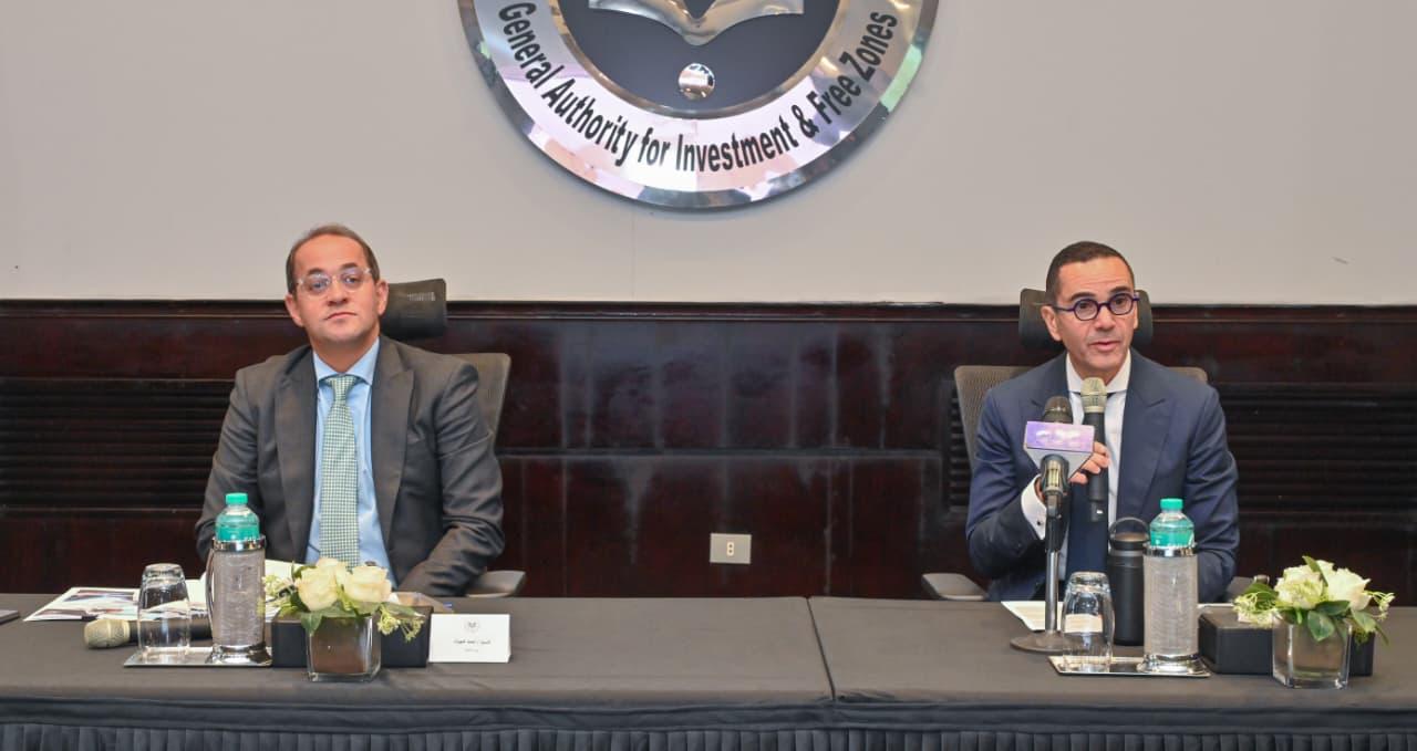 وزيرا الاستثمار والمالية