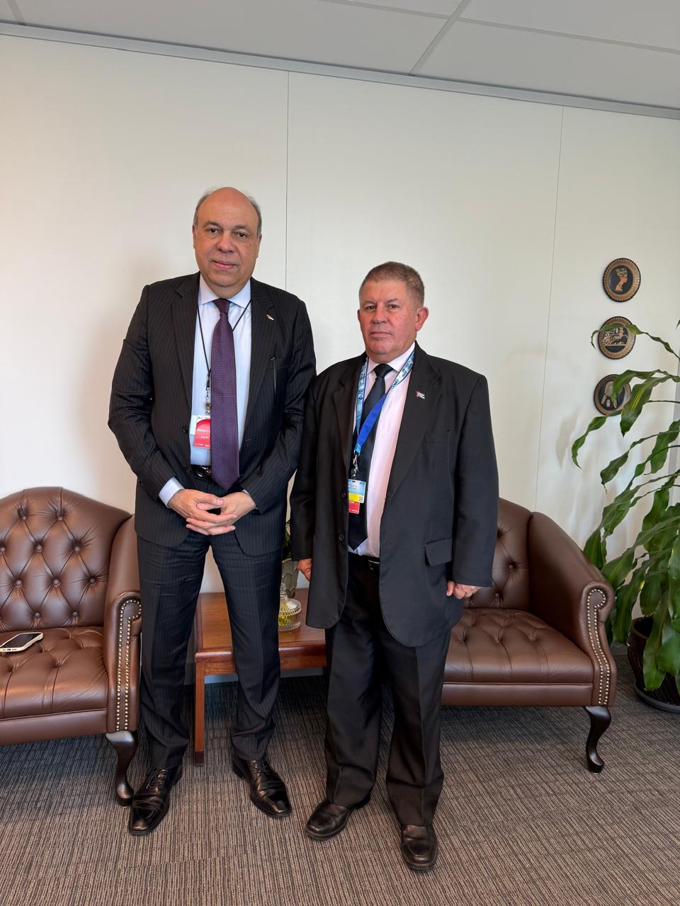 وزير الطيران المدني