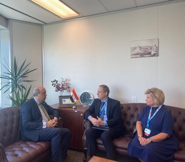 وزير الطيران المدني