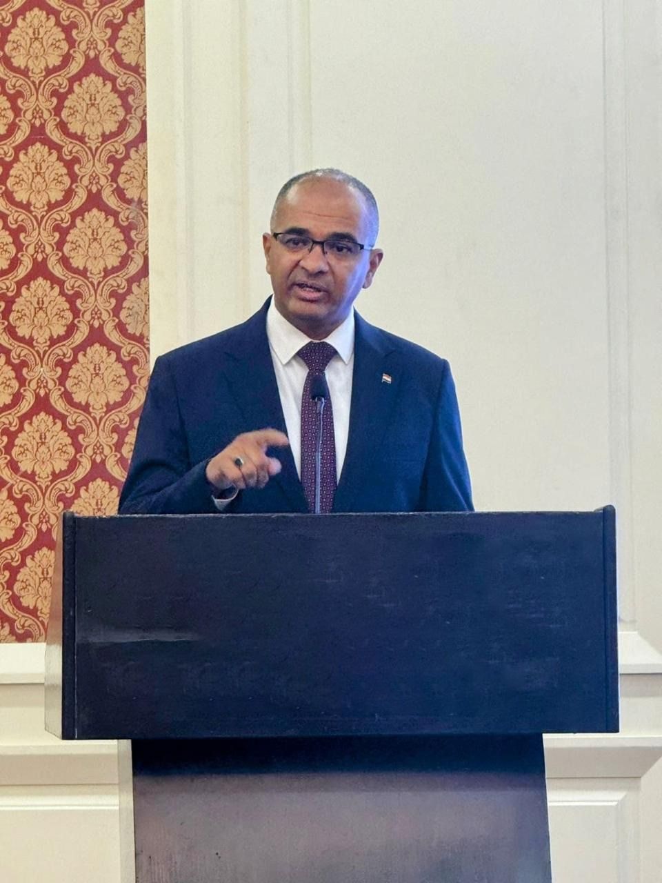 نائب وزير الاسكان