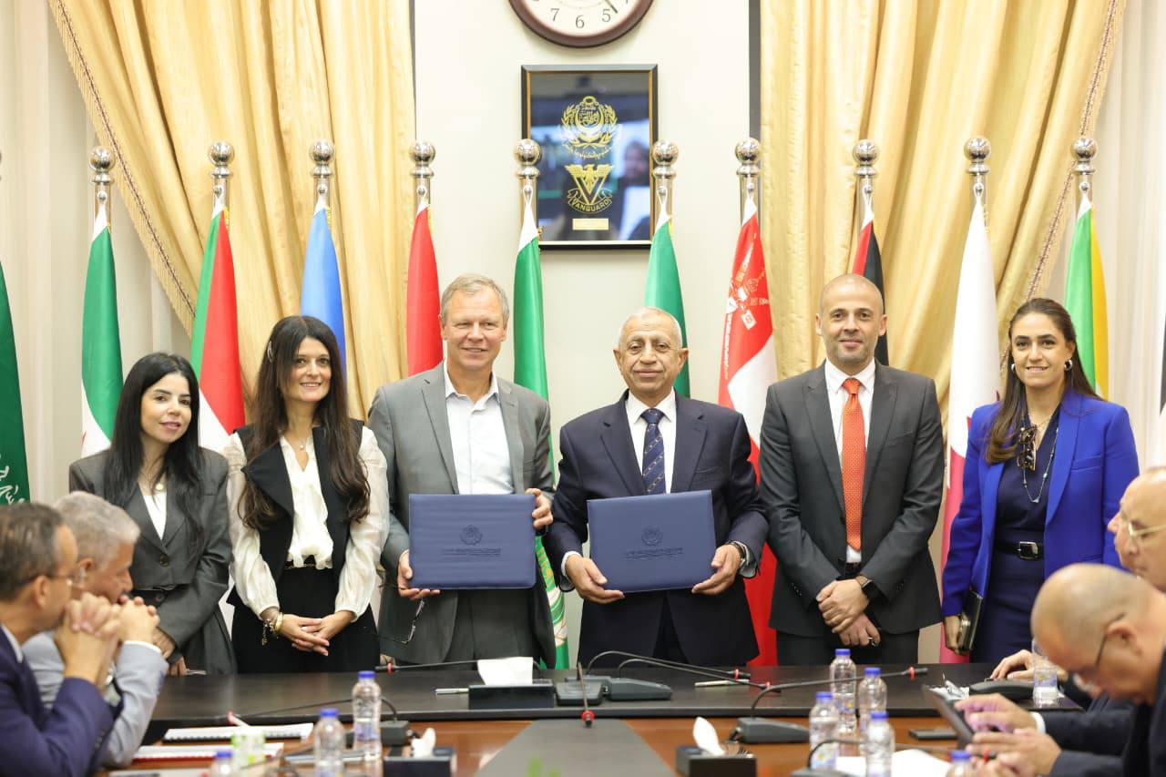 الاكاديمية العربية