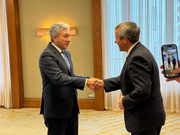 وزير السياحة