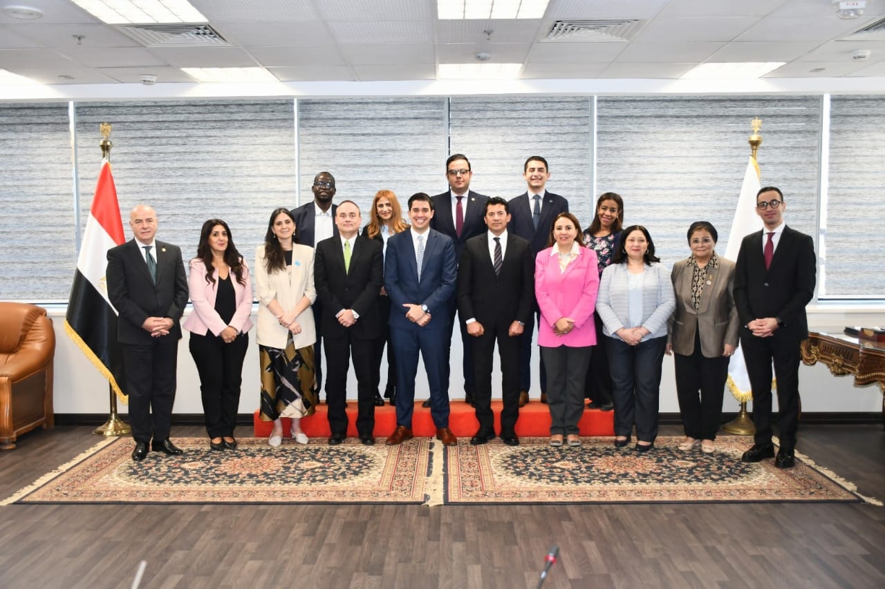 وزير الشباب والرياضة