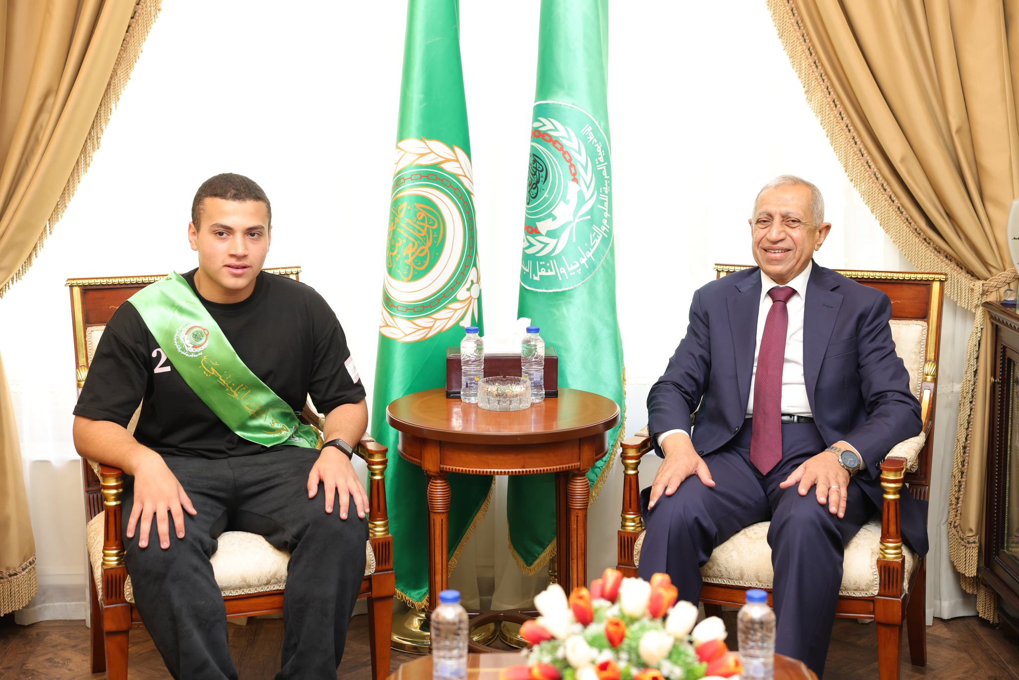 الاكاديمية العربية