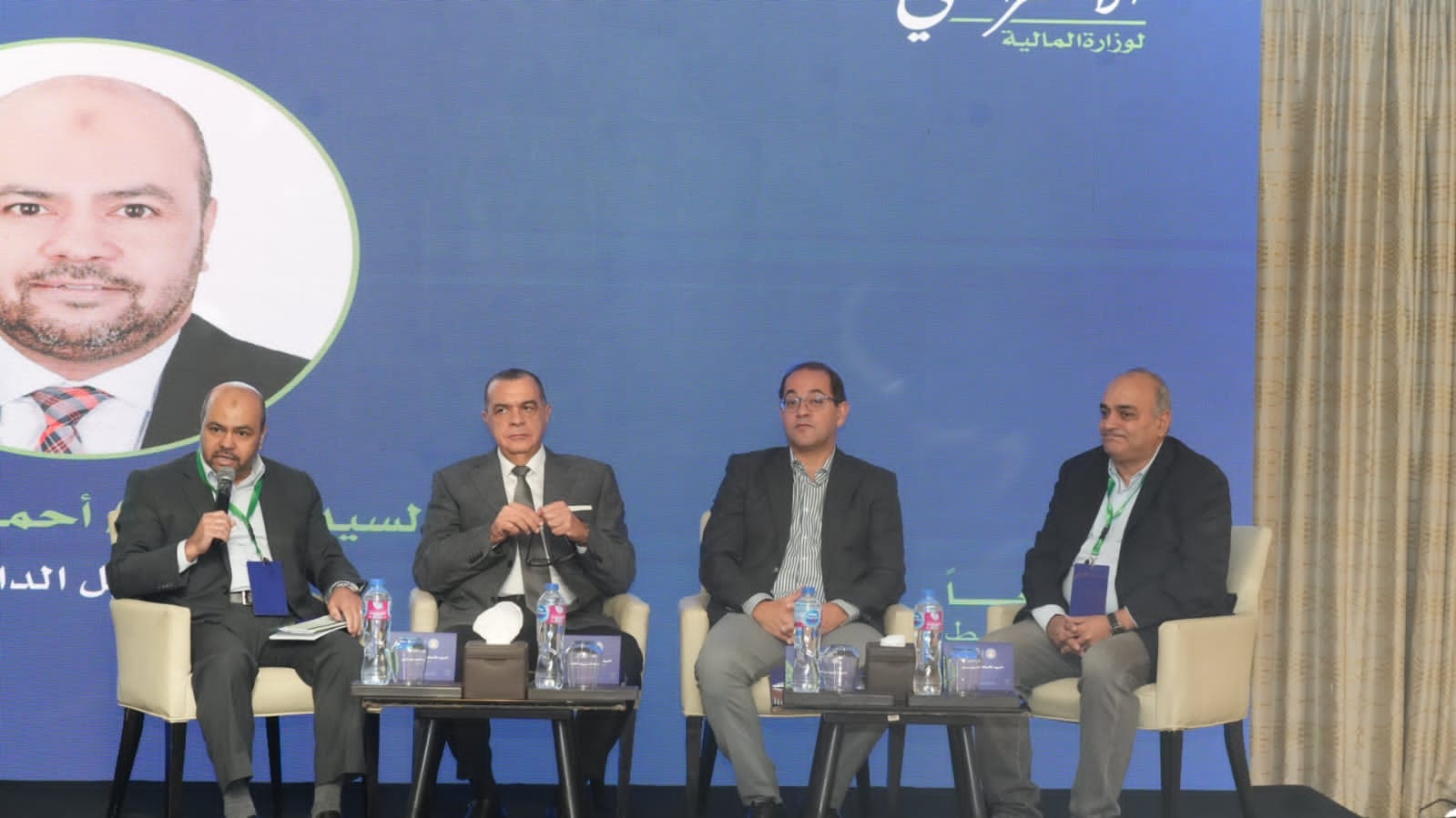 وزير المالية