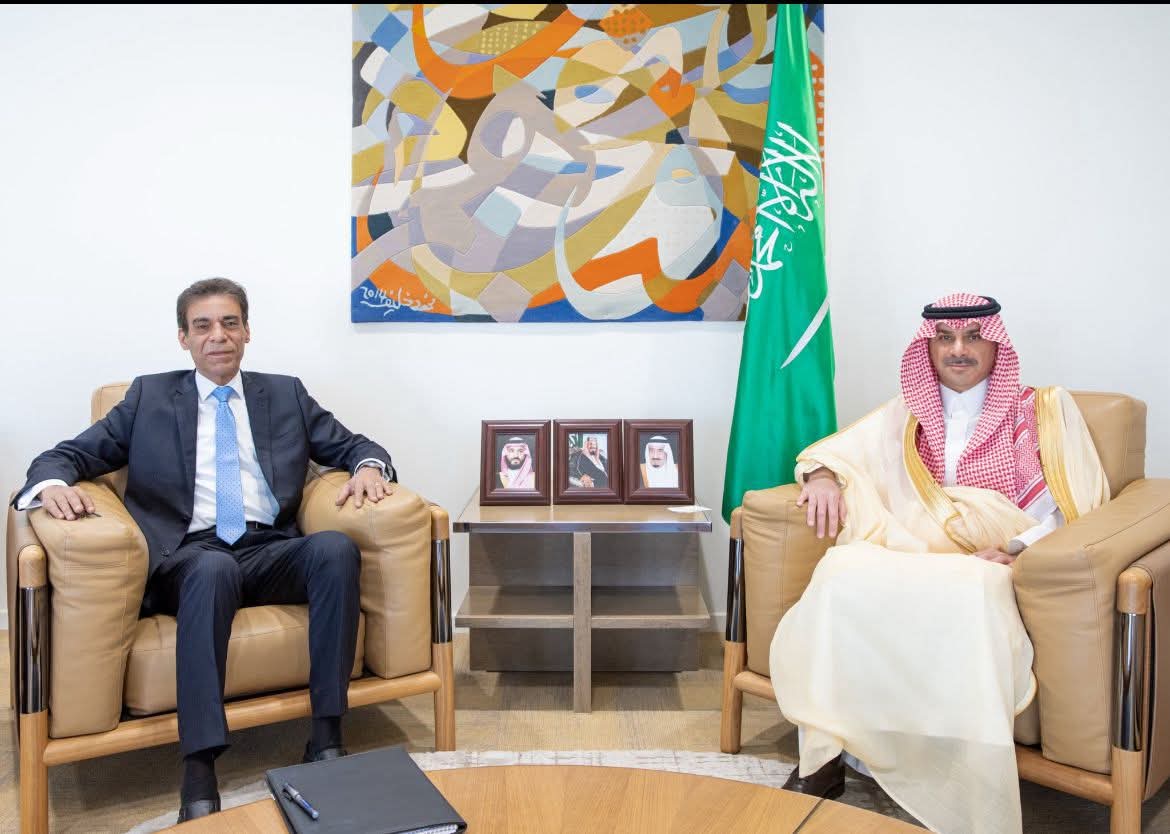 وزير الخارجية