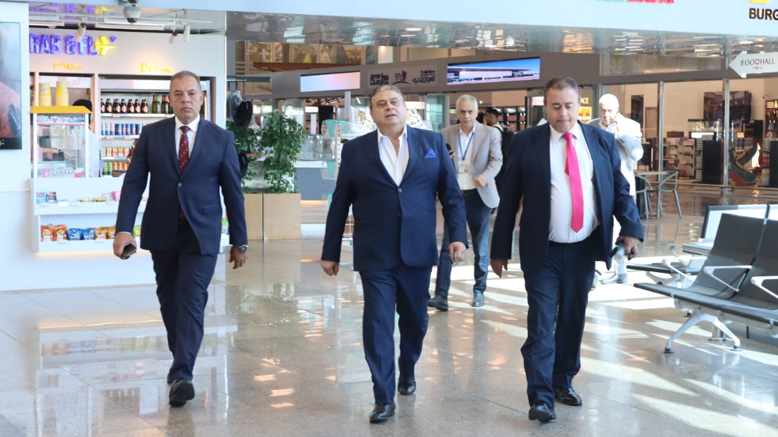 مطار سفنكس الدولي