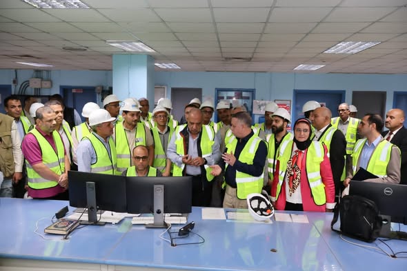 وزير الكهرباء