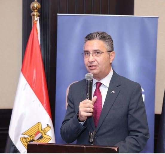 الدكتور شريف فاروق