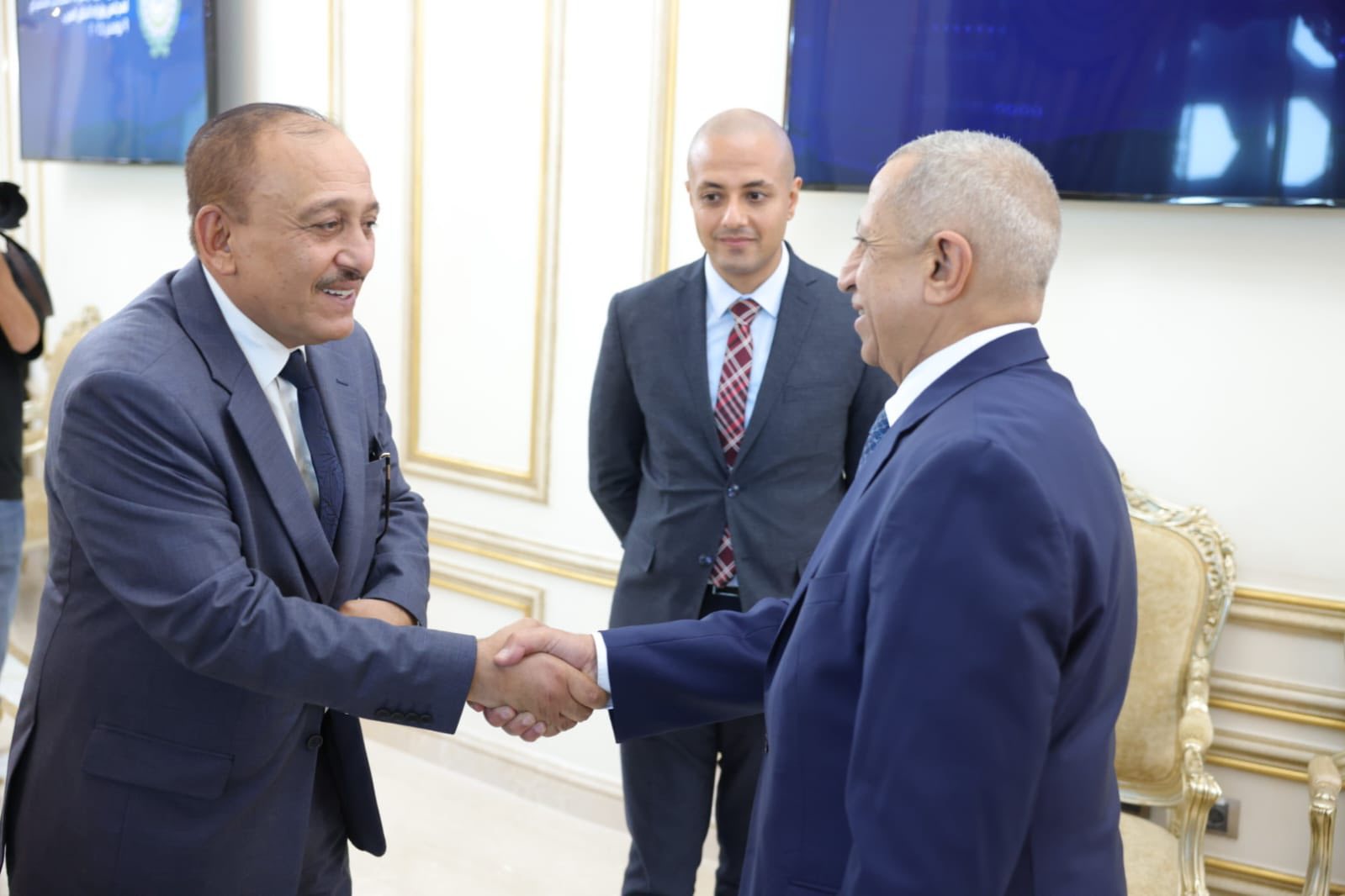 الأكاديمية العربية