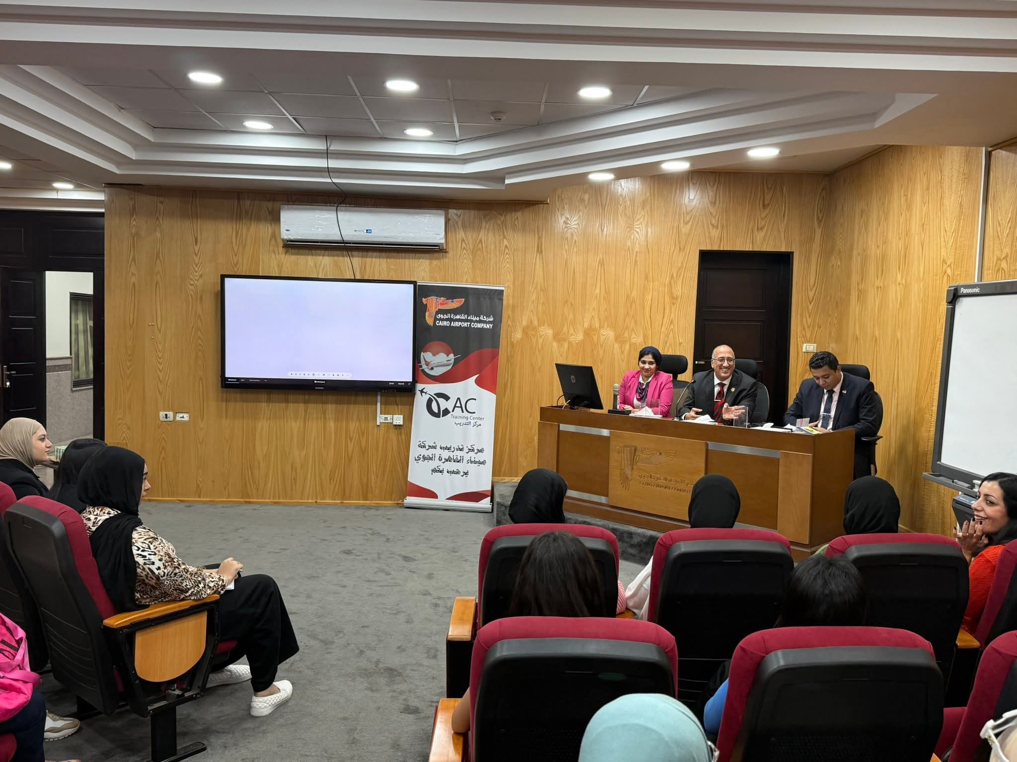 مطار القاهرة الدولي