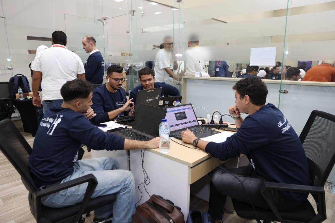 وزير الاتصالات